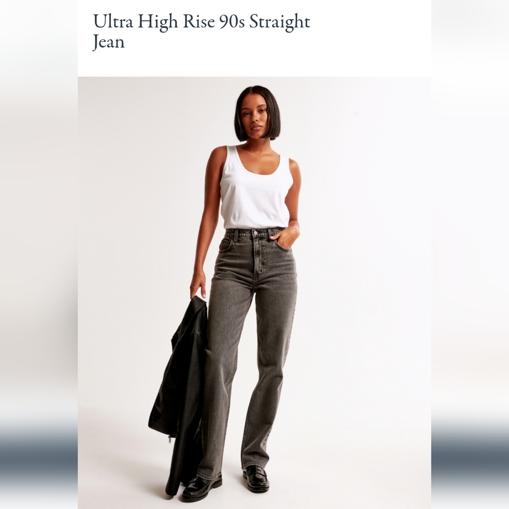 Abercrombie & Fitch Ultra High Rise 90s Straight Jean -Washed Black - Size 25 XS